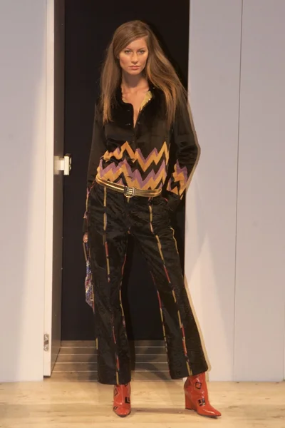 Look 66